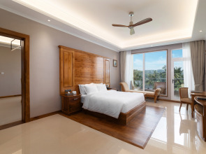 Отель Araliya Beach Resort and Spa