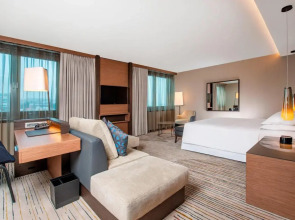 Sheraton Grand Tbilisi Metechi Palace Hotel