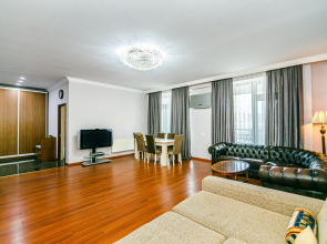 Okean Lux Nizami Street Apartments