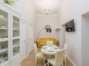 Апартаменты SpbStay Владимирский 13 две спальни