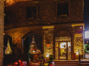 Maajid Hotel & Restaurant