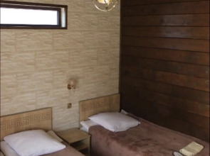 Отель Come & Rest