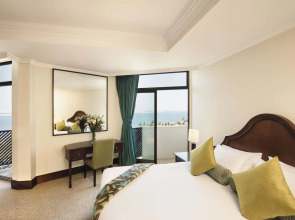 Курортный отель JA The Resort - JA Beach hotel