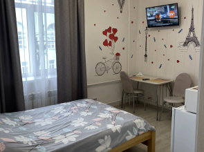 Uyutnaya Studiya Na Naberezhnoy Flat