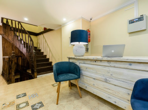 Отель Gvino Minda