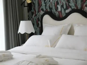 Mr.Just`s Hotel
