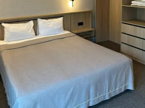 Отель Изумруд