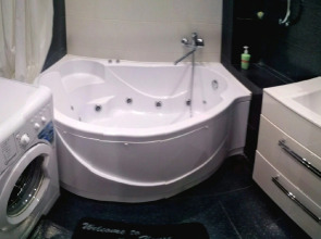 Апартаменты элитные на переулке Трудолюбия с джакузи