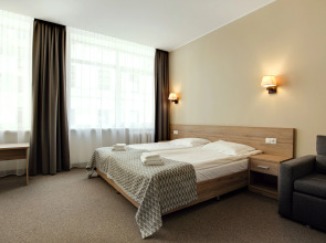 Отель Old Town Trio