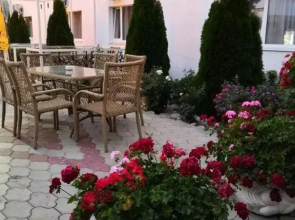 Отель Ливадия