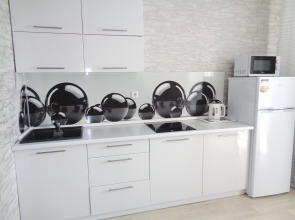 Апартаменты  Авиаторов 42