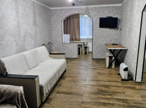 3 Komnatnaya Flat
