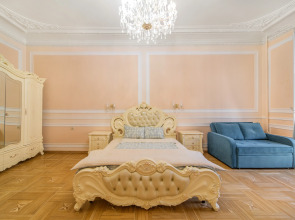 Квартира на Рубинштейна 4