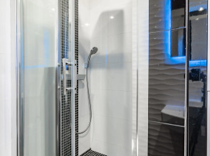 Апартаменты с балконом на Скрыганова