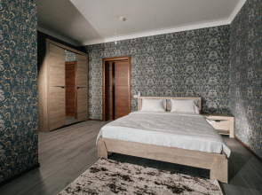 Отель Дизак