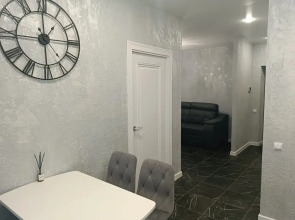 Квартира Двушка в Центре на Берегу р. Которосль