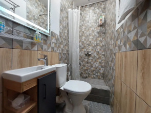 Три квартиры на Сахарова 2