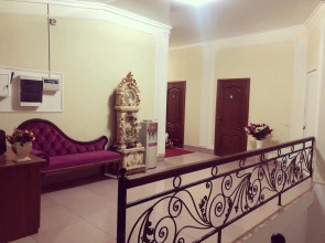 Отель Версаль