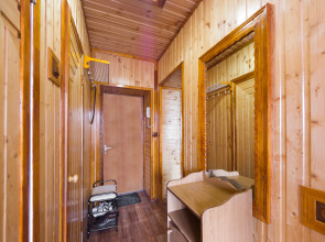 Апартаменты на Коллективной 4