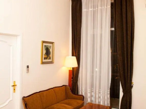 Отель Азкот