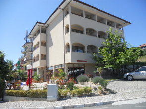 Yuzhnye Nochi Resort