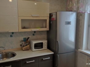 Квартира 2-х комнатная для командировочных в Первоуральске