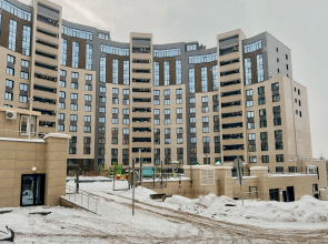 Апартаменты в ЖK Kолизeй c видом нa пруд.