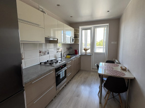 Квартира в хорошем районе с выездом на Приморское кольцо