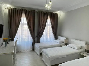 Отель Izumrud Palace