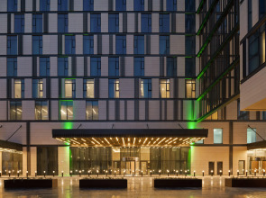 Holiday Inn Dubai al-Maktoum Airport, an IHG Hotel