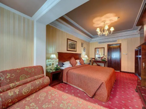 Ascot Hotel