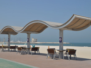 Отель Beach Walk