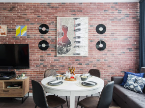 Квартира GM Apartments в стиле Рок-н-ролл с видом на Кремль