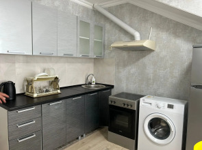 Апартаменты "Эленика" в Центре Каспийска с видом на море