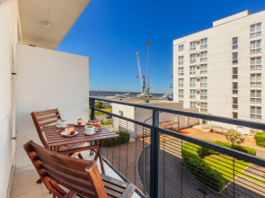Na Ulitse Golubaya 1B Flat