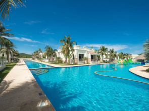 The Oriental Beach Pearl Resort Hotel