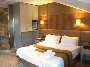 GK Regency Suites