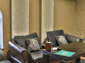 Отель Roma Yerevan & Tours