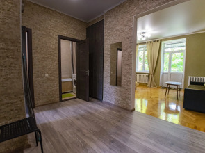 Просторные трёхкомнатные апартаменты в курортной части Железноводска