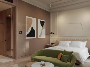 Hotel Crowne Plaza Tashkent, an IHG Hotel