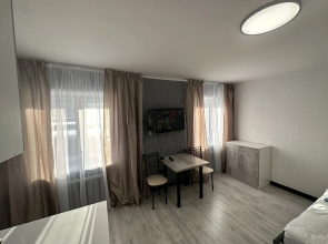 Po ulice Melnikayte, 83 Flat