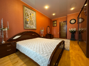 Квартира Большая Двухкомнатная на Ленина 18