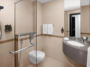 Holiday Inn Express Dubai - Safa Park, an IHG Hotel