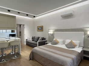 Akvadelyuks u morya, s bassejnom, SPA, plyazhem N822 Apartments
