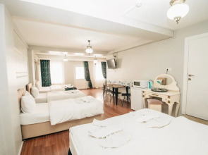 Отель Safran Suites