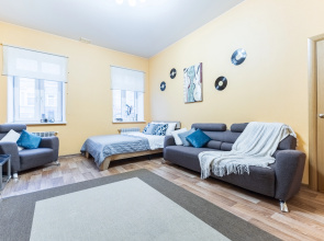 Апартаменты Comfort Home на 10 гостей на Карла Маркса 39