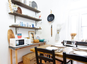 Двухкомнатная квартира возле Кремля