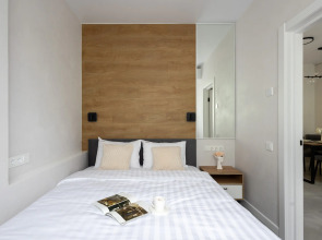 Апартаменты Red Apartments Арт Лайт Сити Шерли