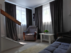 Dom Uritskogo 62 Private House
