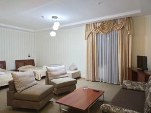 Alem Plyus Hotel